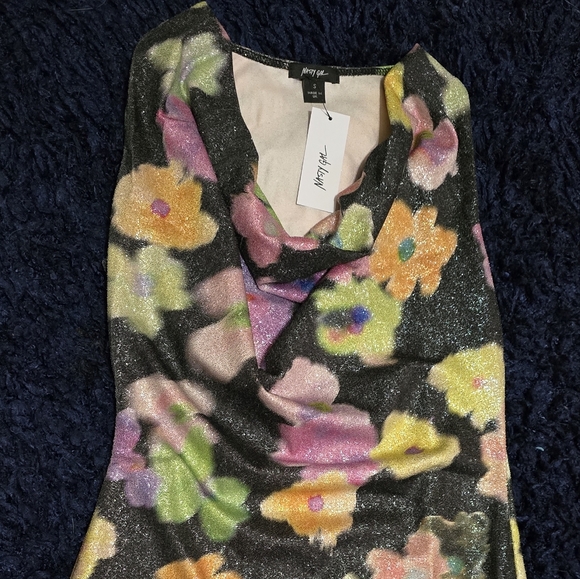 Dazzling Floral Dress - Picture 6 of 8